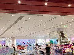 -名创优品(山东青岛华润万象城店)