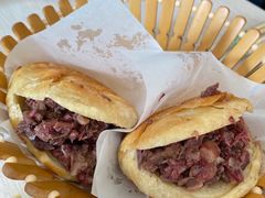 -闫家驴肉老店(华电一校店)
