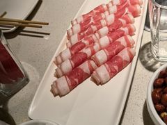 -海底捞火锅鲜切牛肉主题店(长寿路店)