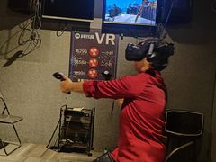 -VR 间客漫·PS电玩·虚拟现实包间游戏电竞(街道口店)