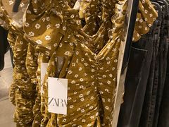 -ZARA(恒隆广场店)