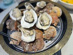 老灶蒸汽海鲜锅-巧克力渔家.小船海鲜胶东菜(万平口店)