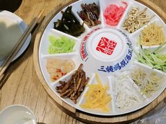 -怪噜范·老贵阳街头名小吃(鸿通城店)