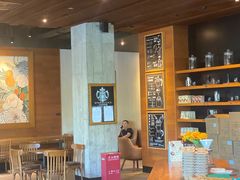 大堂-星巴克(天津工华道智慧山店)