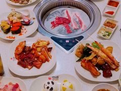 -佰烧海鲜烤肉火锅自助(世茂国际广场店)