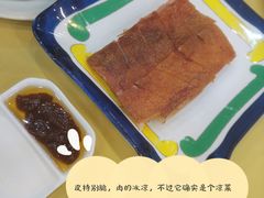 脆皮烤乳猪-鹏天阁酒楼·海鲜(红旗店)