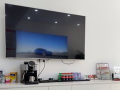 -北亚国超特斯拉授权钣喷中心