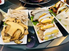 -野菌皇海景野生菌火锅(滨海大道店)
