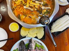 酸萝卜鱼火锅-大理.老字号渝记酸萝卜乌鱼(古城总店)