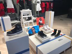 -Air Jordan(世贸天阶店)