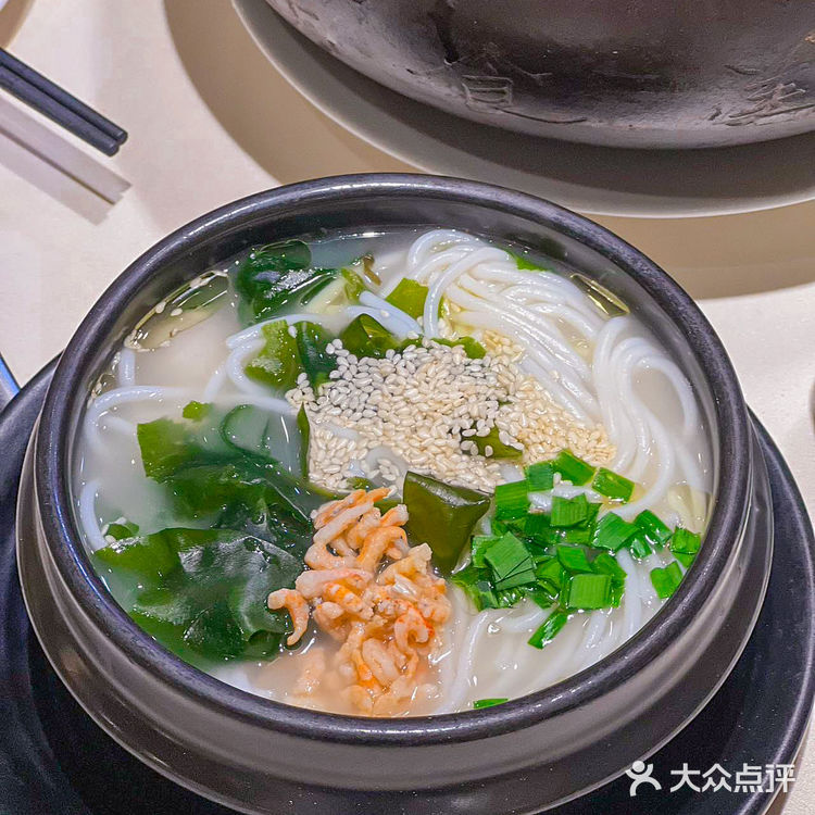 降温天赶紧来喝上碗云南汽锅鸡,保准你炫到停不下来‼️