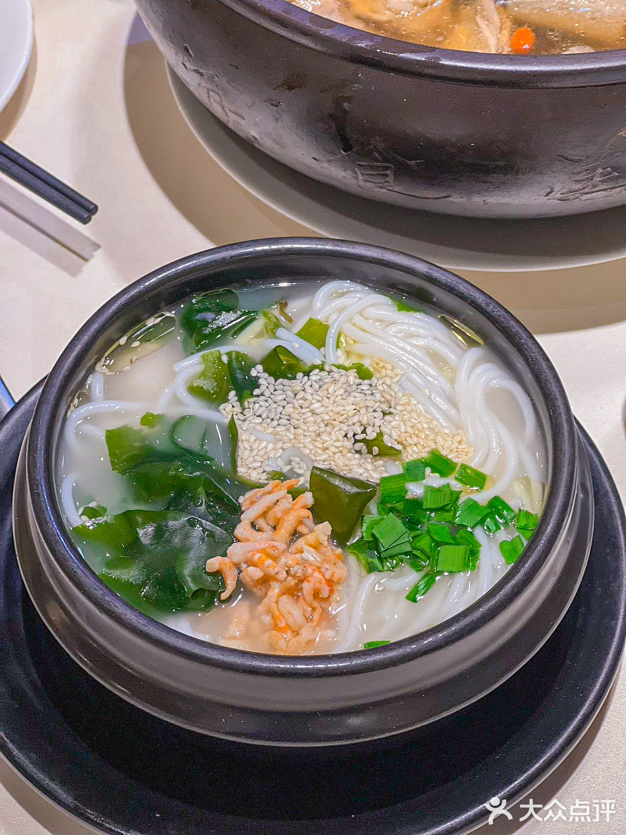 降温天赶紧来喝上碗云南汽锅鸡，保准你炫到停不下来‼️
