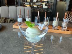 香槟柠檬冰沙-恰餐厅 CHAR Grill&Bar(西安经开洲际店)