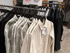-URBAN REVIVO(上海中庚漫游城店)