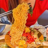 来三亚。。。。见世面了。。。试试香草鸭🦆