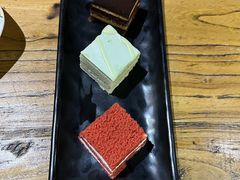 自助蛋糕拼盘-鹤一烤肉自助餐厅(中关村店)