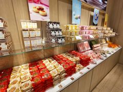 -好利来(鞍山家乐福店)