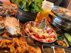 -叽叽扎扎烤肉场(生态城万达店)
