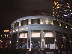 -星巴克臻选(上海中环广场2F店)