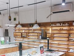 -罗伯特眼镜·蔡司官方授权(罗湖国贸店)