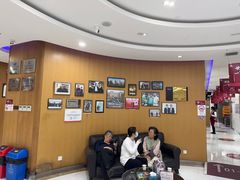 -雅悦齿科(顾村公园店)