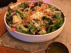 藜麦窝蛋沙拉-The Rug Cafe(王府中环店)