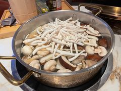 -斯普汇生蚝牛排馆(中骏世界城店)