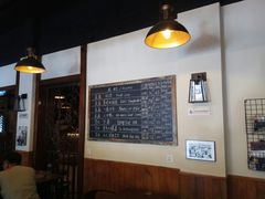 -麦落精酿啤酒餐吧(先农大院店)
