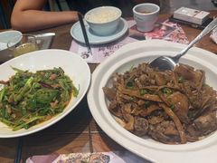 -黄泥岗·地道湖北菜(奥特莱斯店)