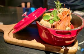 Mixed Seafood in Sauce