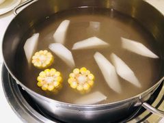 萝卜玉米锅底-牛沙暴潮汕牛肉火锅(章江南大道店)