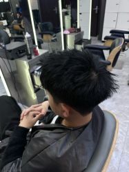 -藤野造型烫发染发