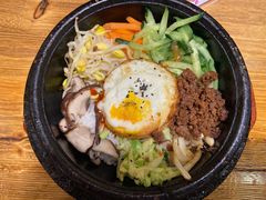 石锅拌饭-百年石锅饭·朝鲜族传统民餐