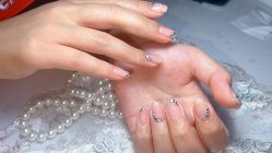 -娜娜美甲美睫半永久纹绣