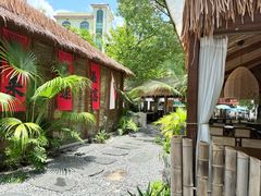 -二厨·吊桥小院·脆皮烧鸡公·本地农家菜(沿江西路店)