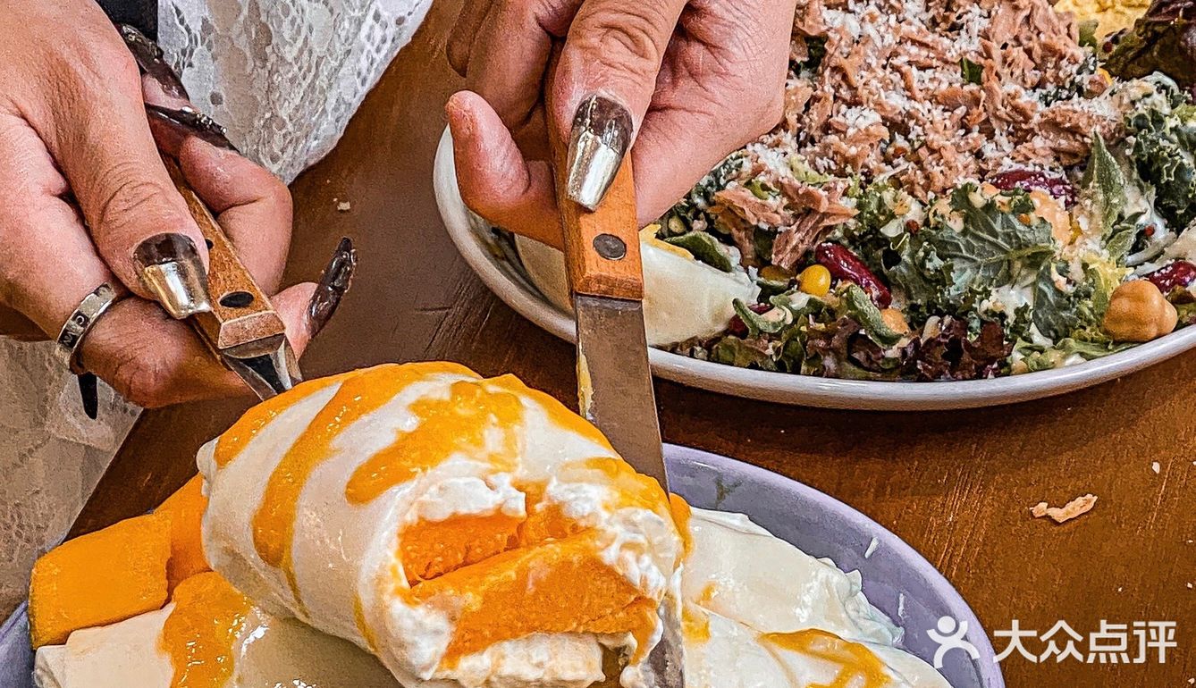 比我手臂还粗的芒果奶油布丁肠