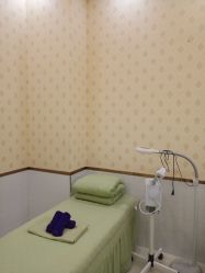 -苗医生专业祛痘·皮肤管理
