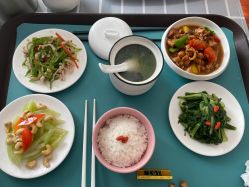 -月之旅·尊 高端月子会所(科馨别墅一店)