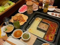 -湊湊火锅·茶憩(南京东路悦荟店)