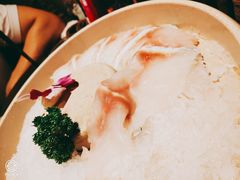 -老牌坊云南鱼豆花火锅(嵩山店)