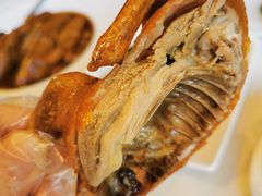 玻璃脆皮乳鸽-利苑酒家(金宝店)