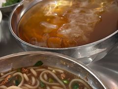 -正宗杨记普洱酸醋米线(总店)