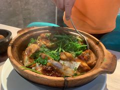 砂锅焗鲽鱼头-匠心牛公馆·潮汕牛肉海鲜火锅(索菲特店)