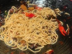 -巴厘龙虾·榜首油焖大虾(音乐学院·沿江酒馆店)