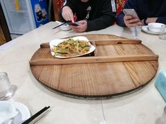-三江鱼东北特色铁锅炖(骆驼店)