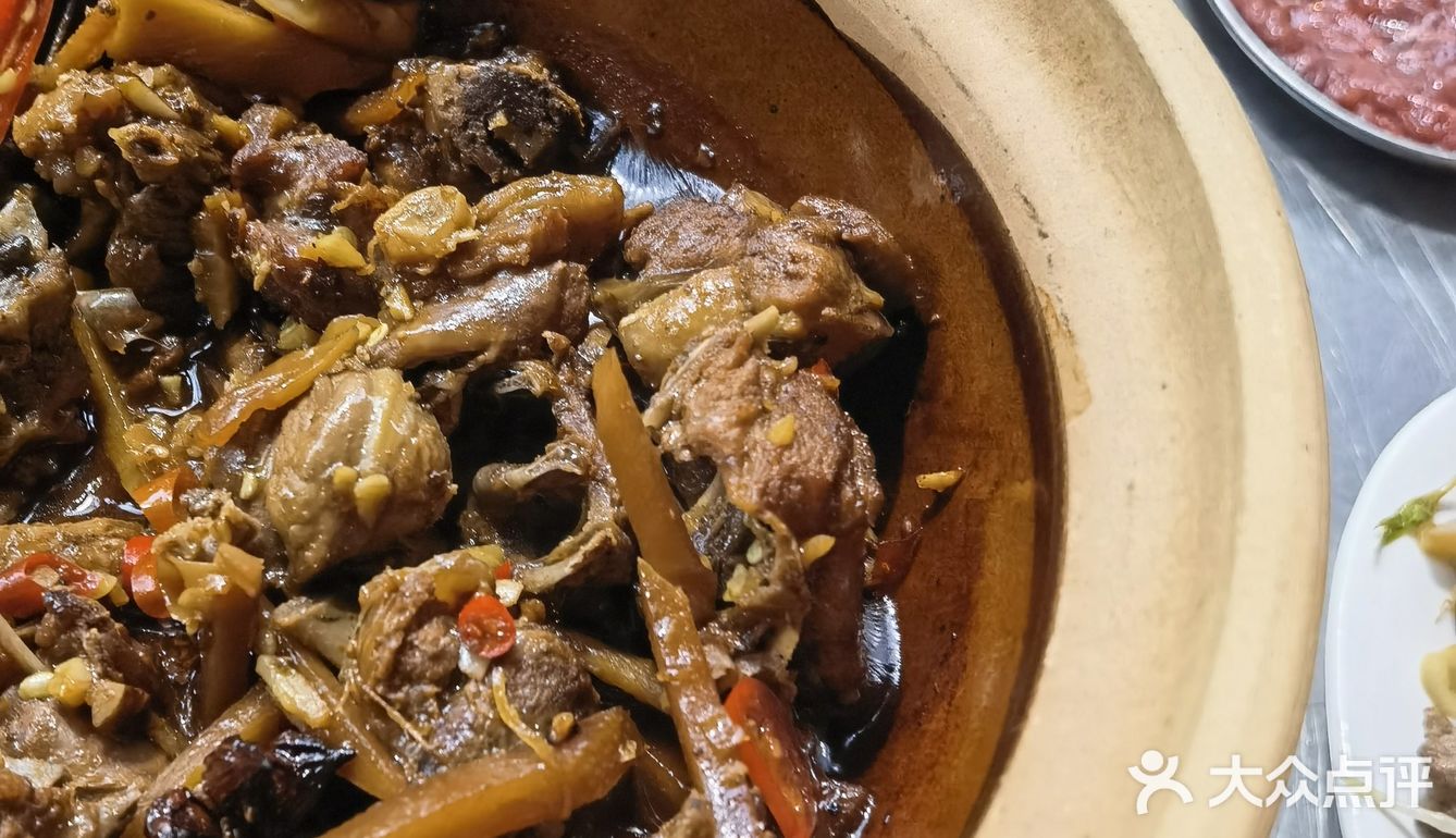 小巷子里的惊喜鸭煲[调皮]利苏