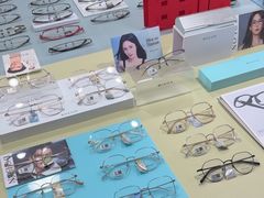 -罗伯特眼镜·蔡司官方授权(罗湖国贸店)