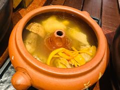 -银米·云南传统过桥米线(双廊黑金冠店)
