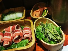 -独食火锅·半米屋台(直营总店)