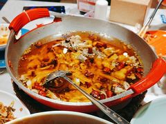 -渝信川菜 · 川味家常菜(财富购物中心店)